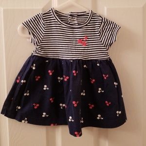 Carter's Spring dress 0 - 3 months
